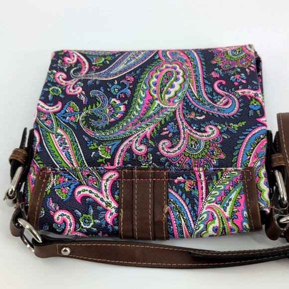 Chaps Great quality  crossbody purse great condition ! - Picture 12 of 14